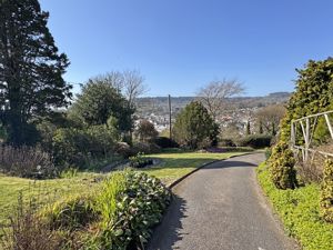 Photo 6- click for photo gallery